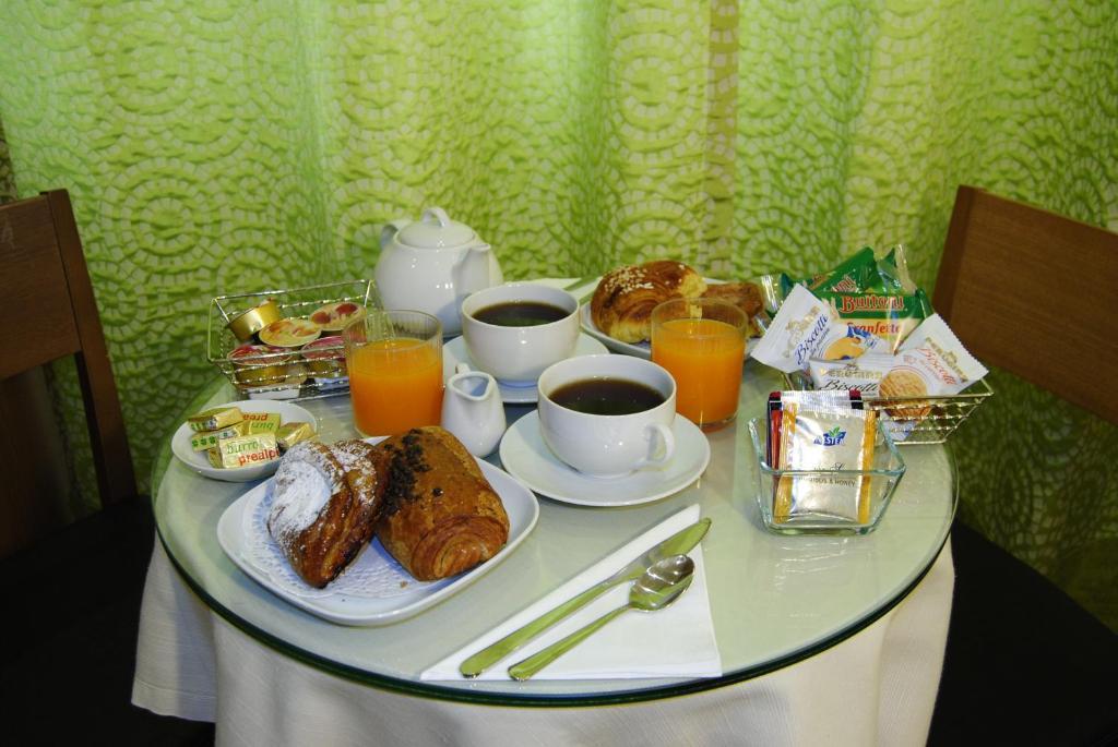 ホテル Adelaide House フィレンツェ 部屋 写真